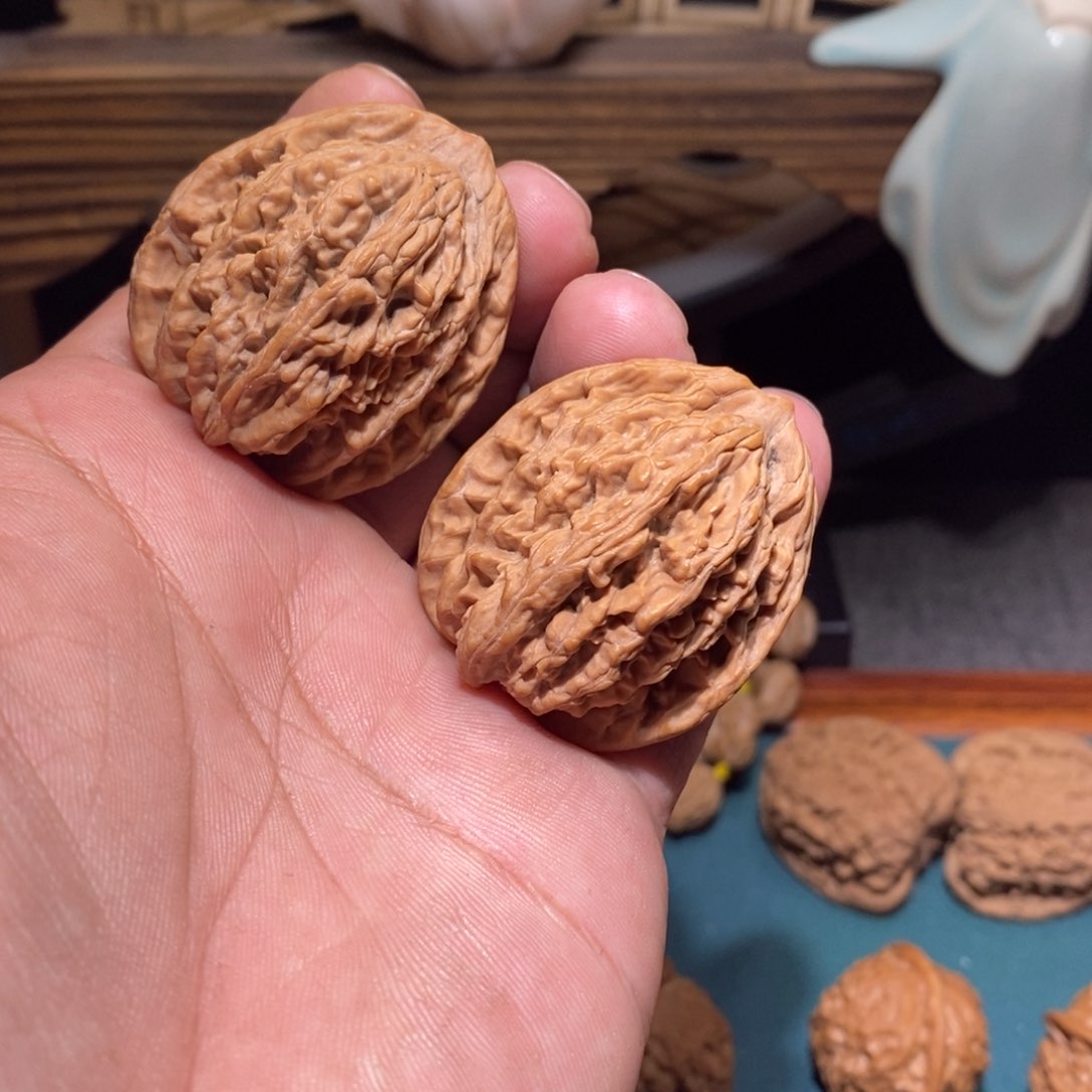 文玩核桃吊坠麦穗虎头39