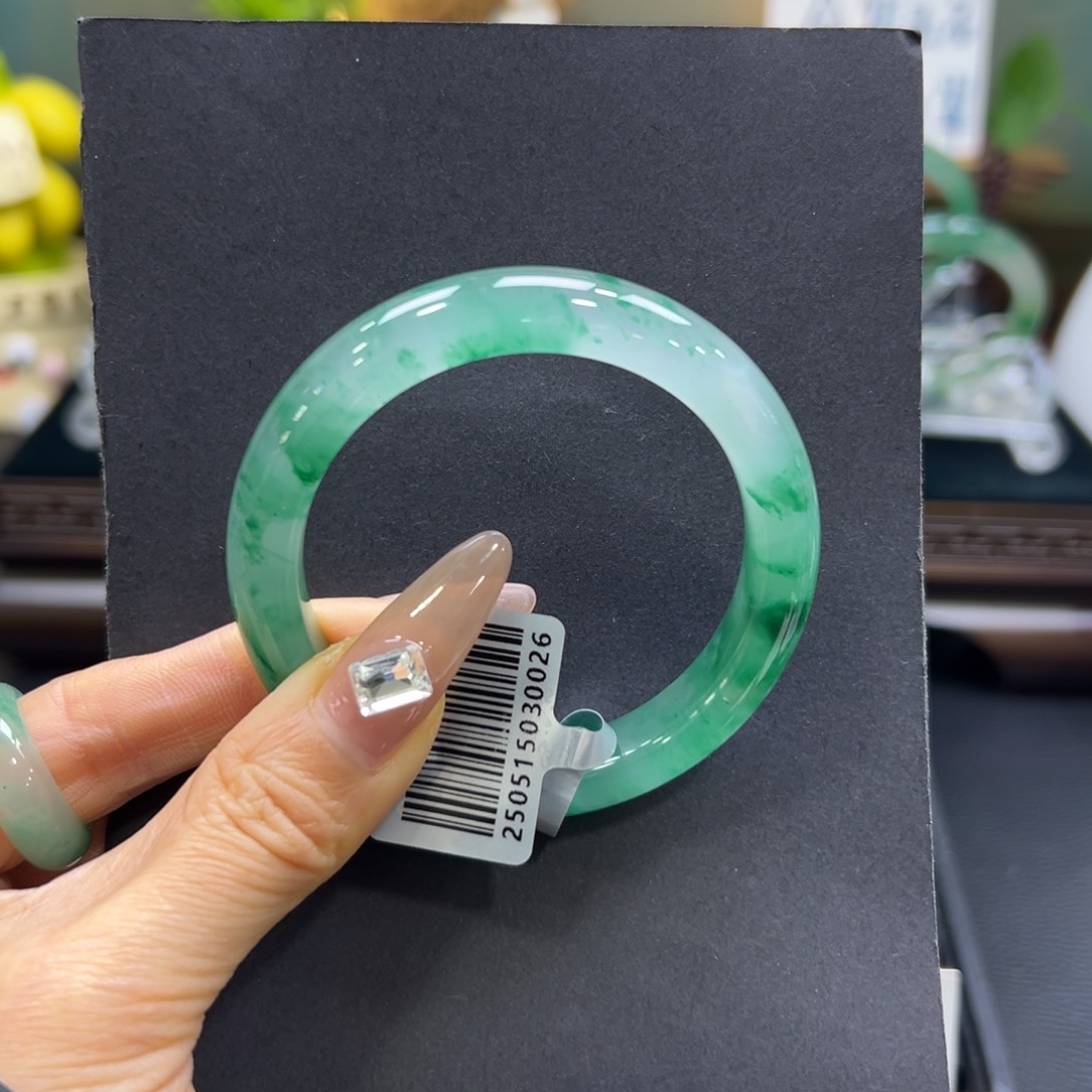 石英质玉（非洲翠）未镶嵌手镯52-53