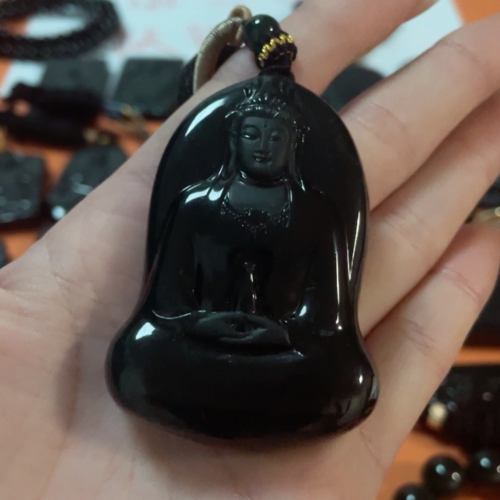 翡翠颈饰未镶嵌a***e翡翠吊坠