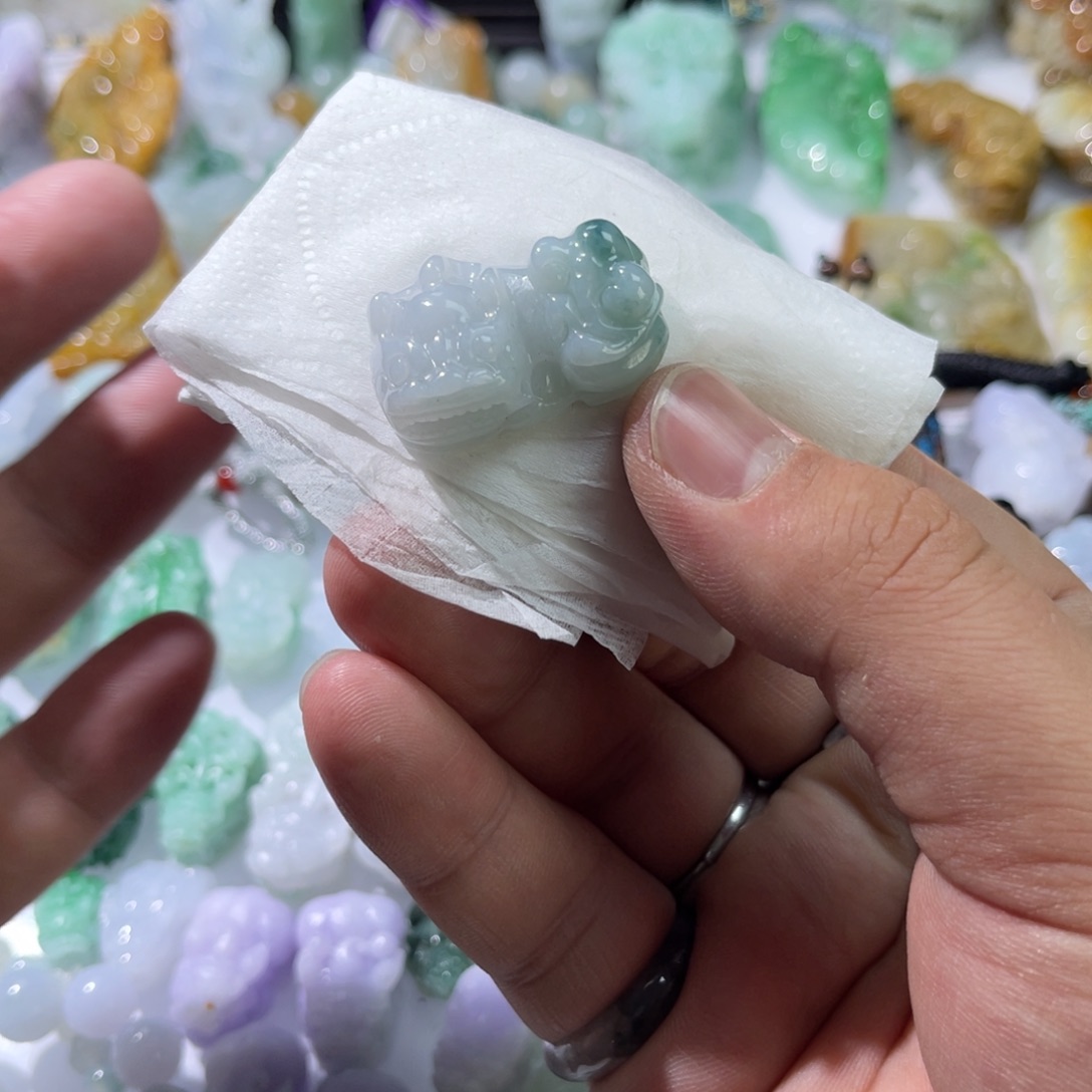 翡翠颈饰未镶嵌天然