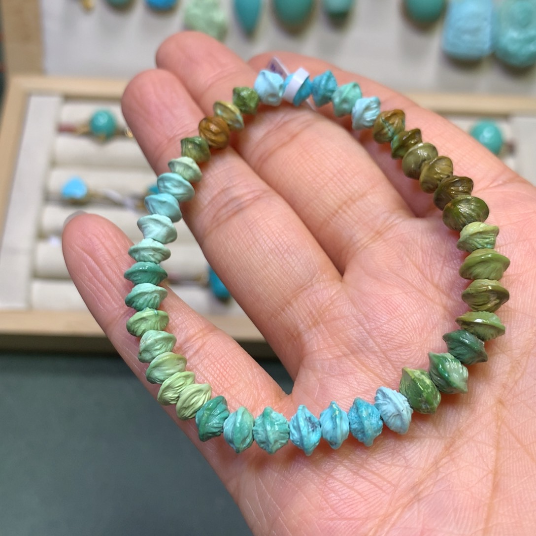绿松石手串未镶嵌