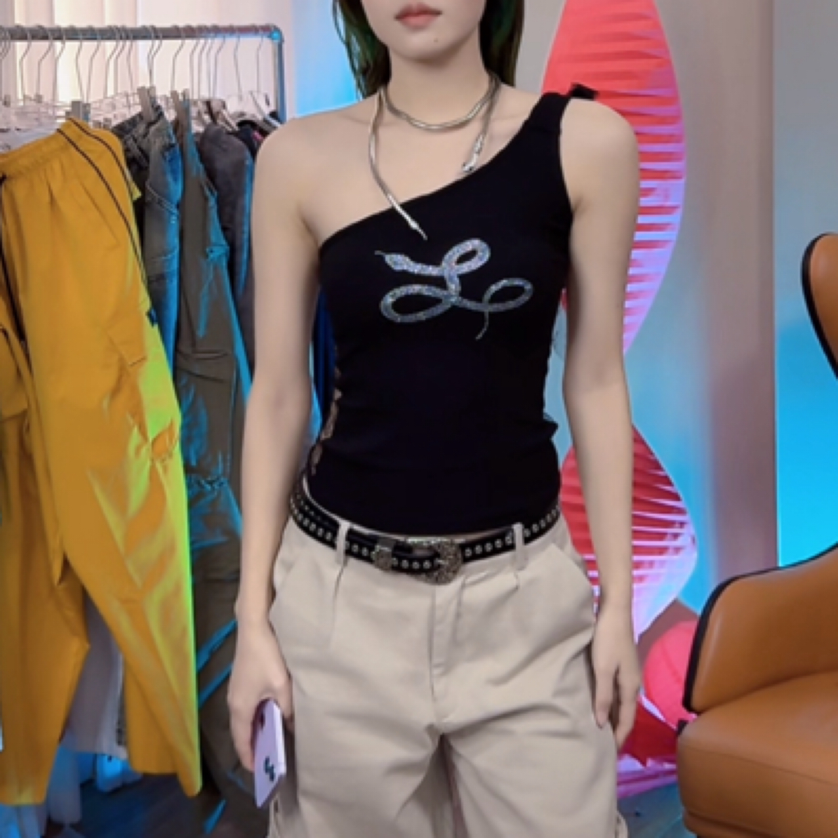 7217小蛇斜肩烫钻拼接蕾丝大露背绑带背心显瘦夏季