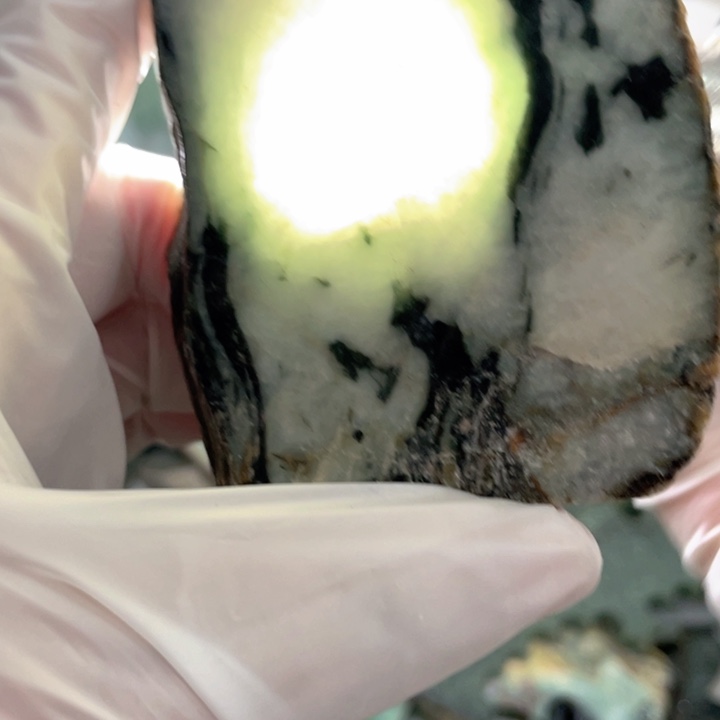 翡翠吊坠(不含链)未镶嵌天然翡翠边角料