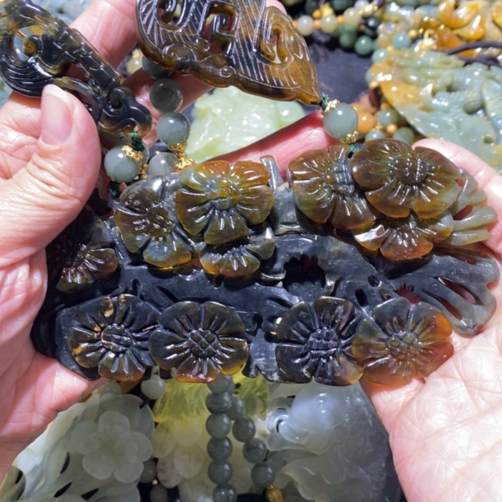 岫玉岫玉吊坠未镶嵌