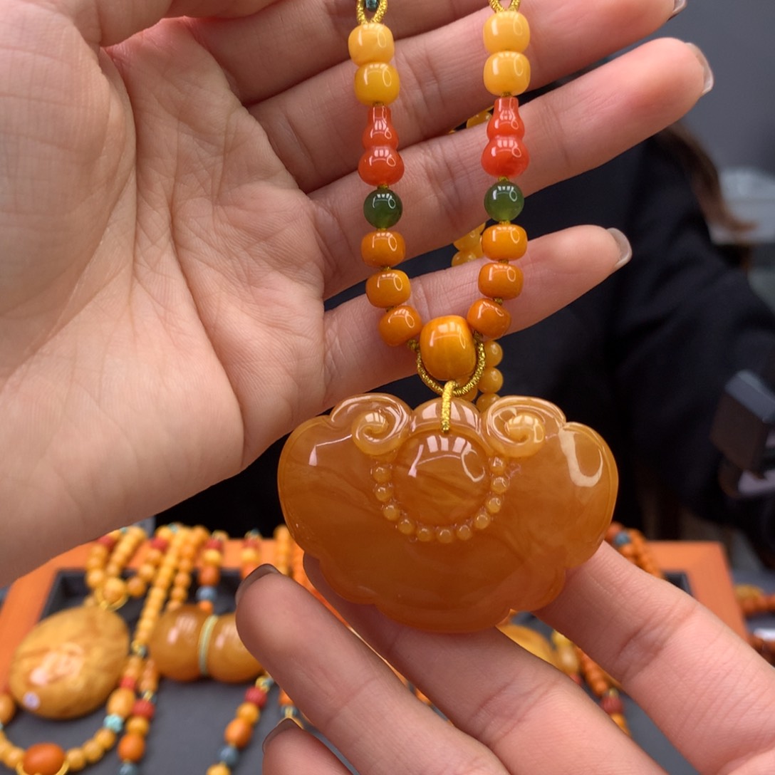 蜜蜡颈饰未镶嵌天然