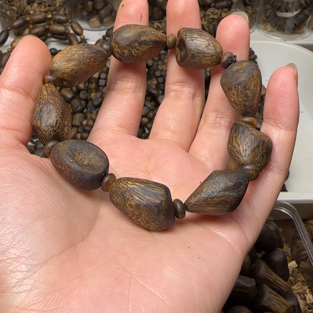 百***台沉香手串单圈树丁高油16.6克