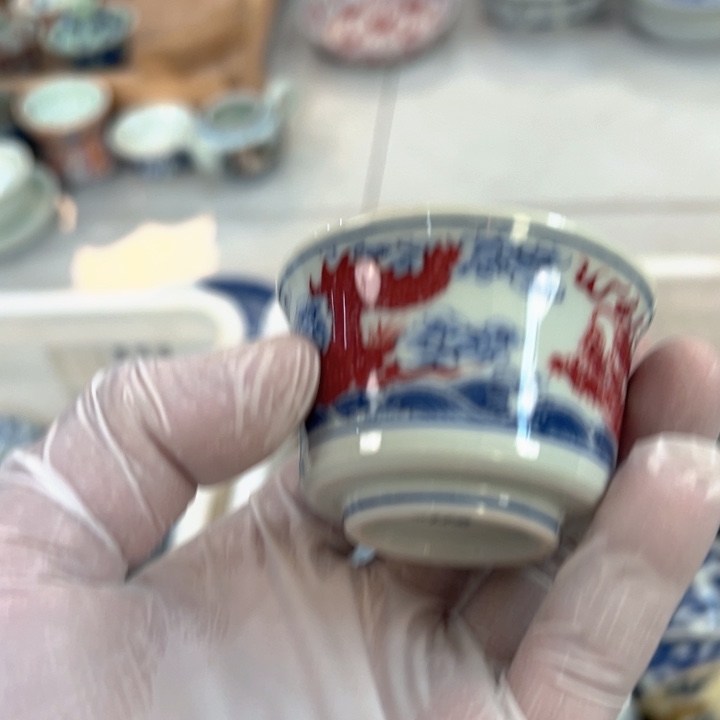 瓷片白青花釉里红穿云龙马蹄客杯