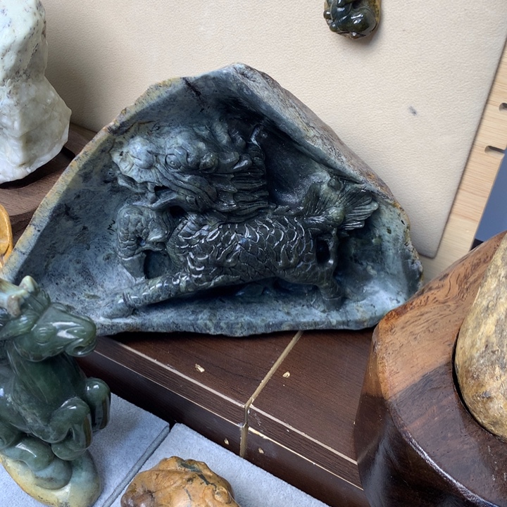 远***诺岫岩老玉（透闪石质玉）未镶嵌摆件