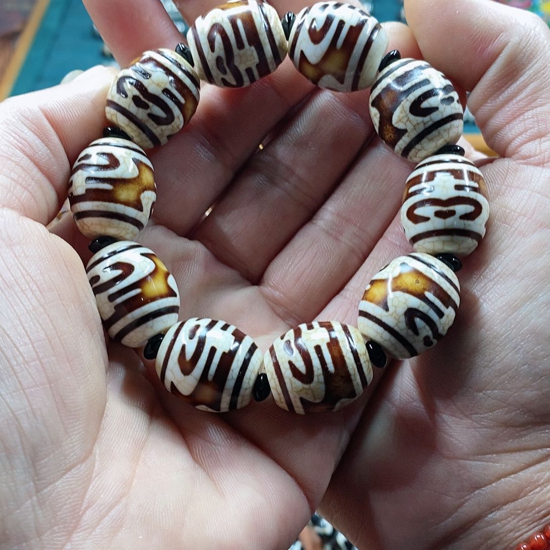 【闪购商品】玛瑙/玉髓手串未镶嵌黑*