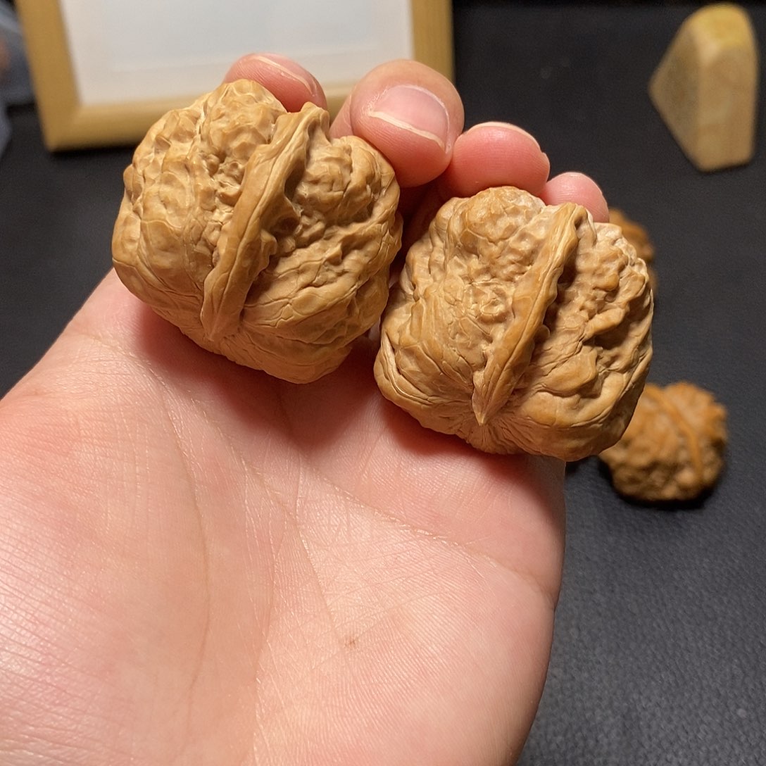 文玩核桃吊坠蛤蟆