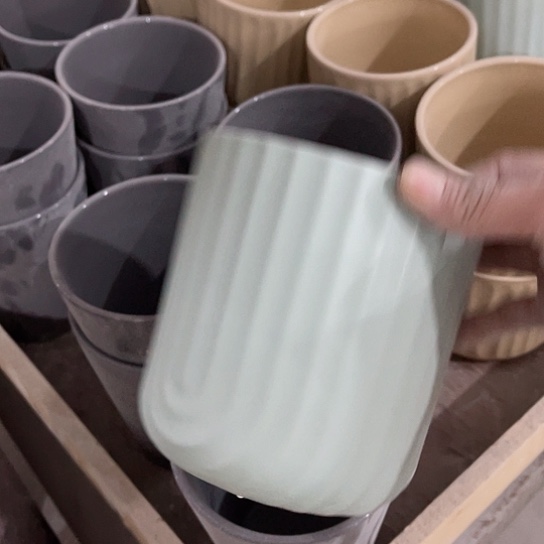 多肉绿植陶瓷花盆9.9包邮，有孔