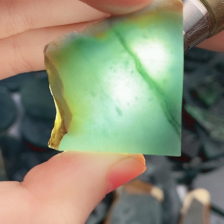 翡翠裸石纯天然翡翠