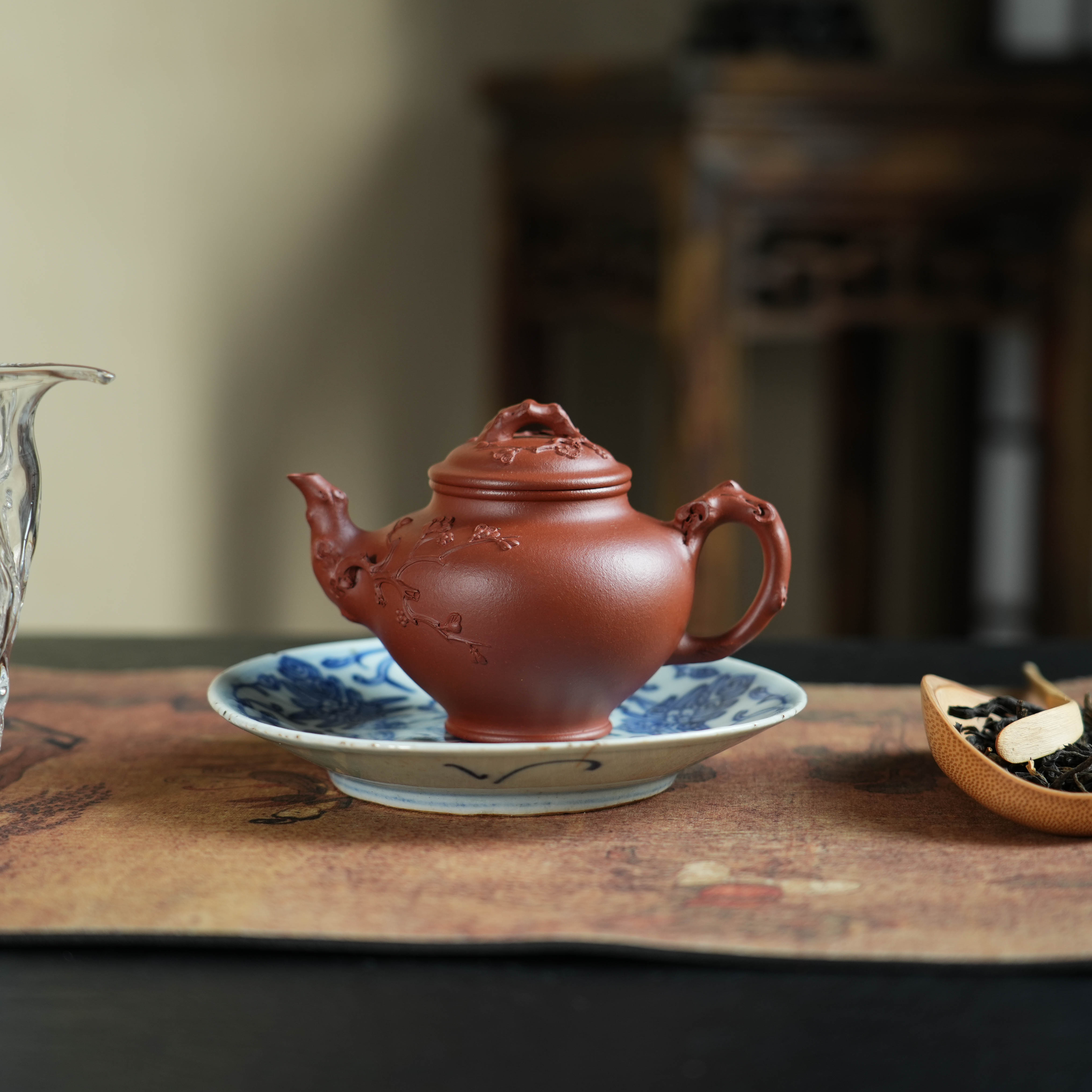 【耀雲出品】梅报春 原矿红沉香 约190cc 紫砂壶 HCX