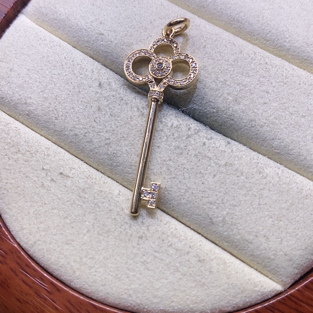 钻石吊坠(不含链)18K金镶嵌k黄皇冠钥匙吊坠