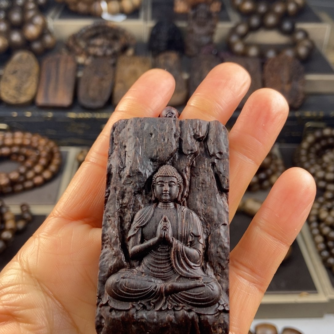 沉香木吊坠阿*越南芽庄白棋老料