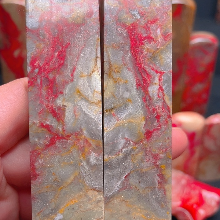 昌化鸡血石用****1昌化鸡血石质地优良