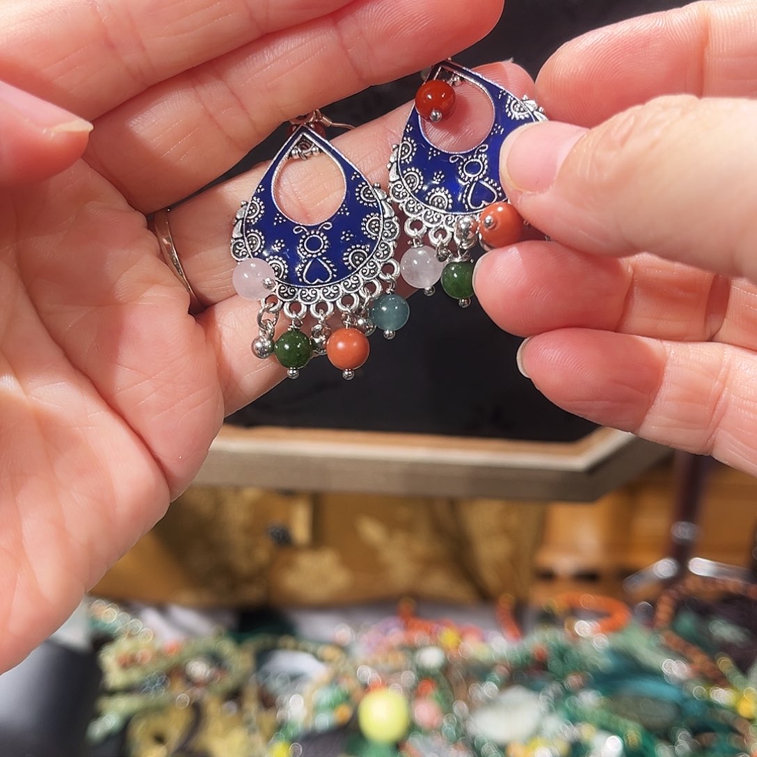 颈饰未镶嵌和田玉（糖玉）