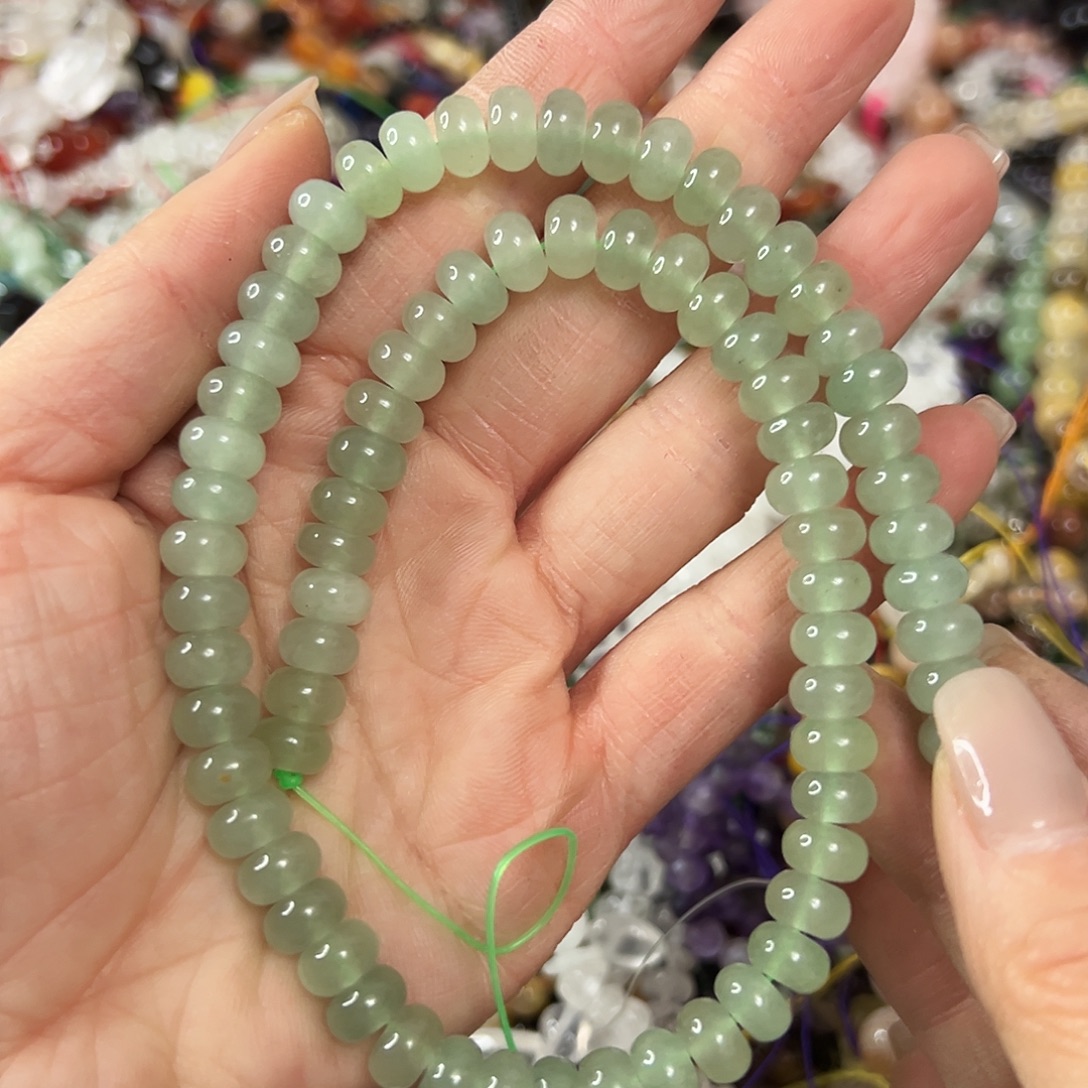 玛瑙/玉髓未镶嵌珠宝半成品，卡8绿东陵算盘一条