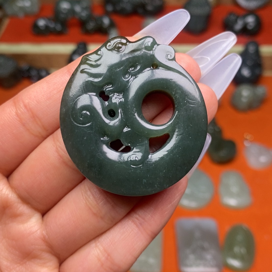 和田玉颈饰未镶嵌穿绳需备注