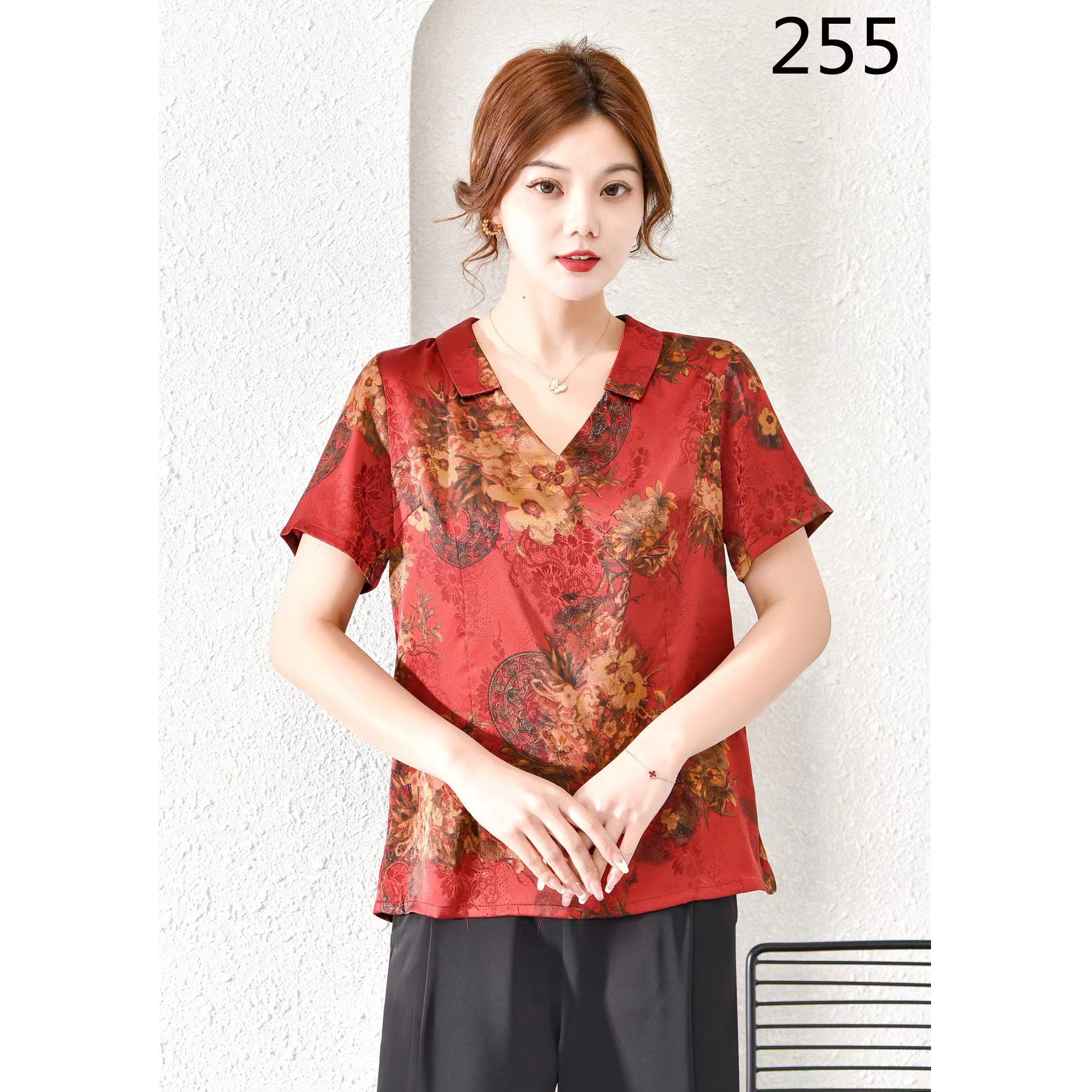1-255-33新款舒适时尚小衫