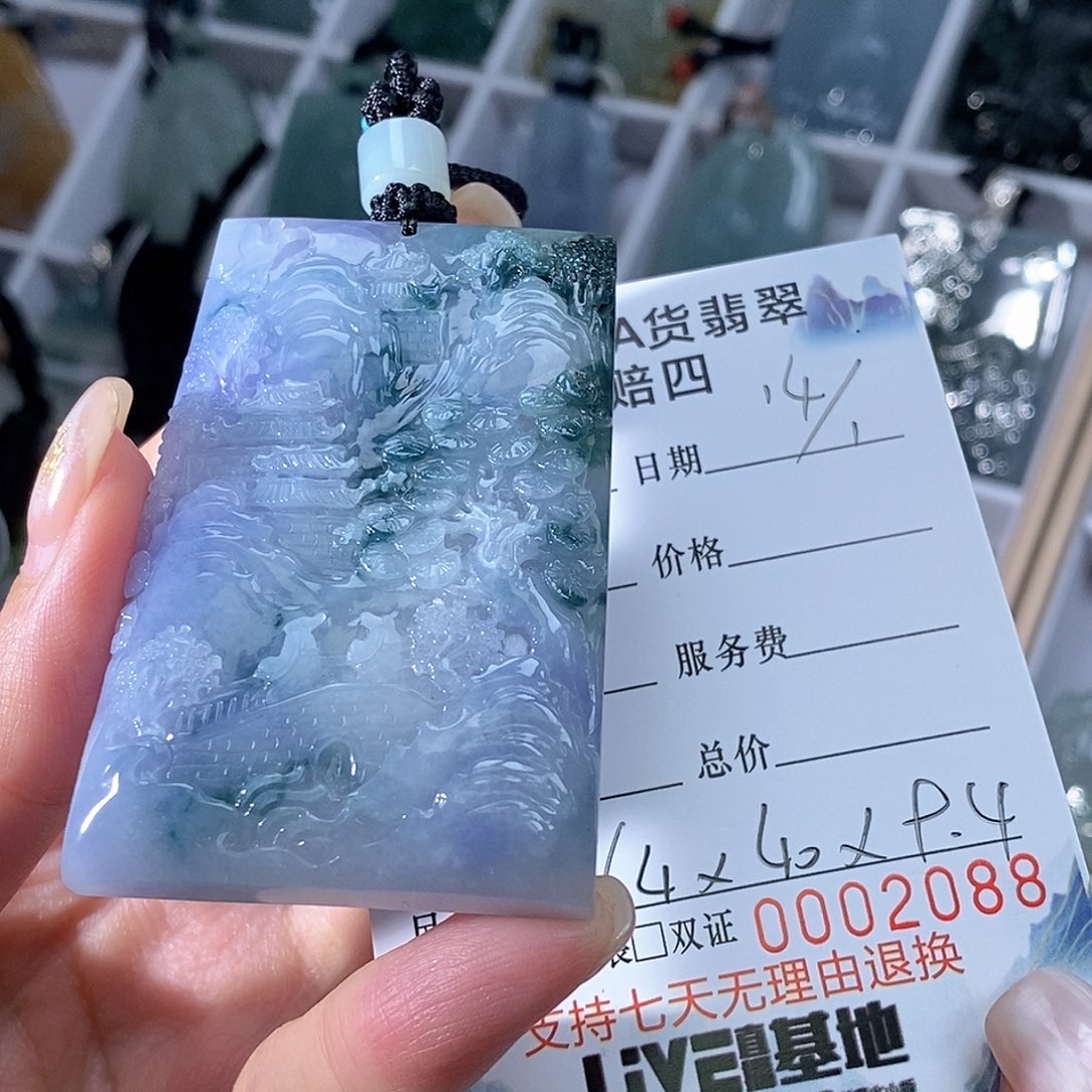 翡翠颈饰未镶嵌翡翠