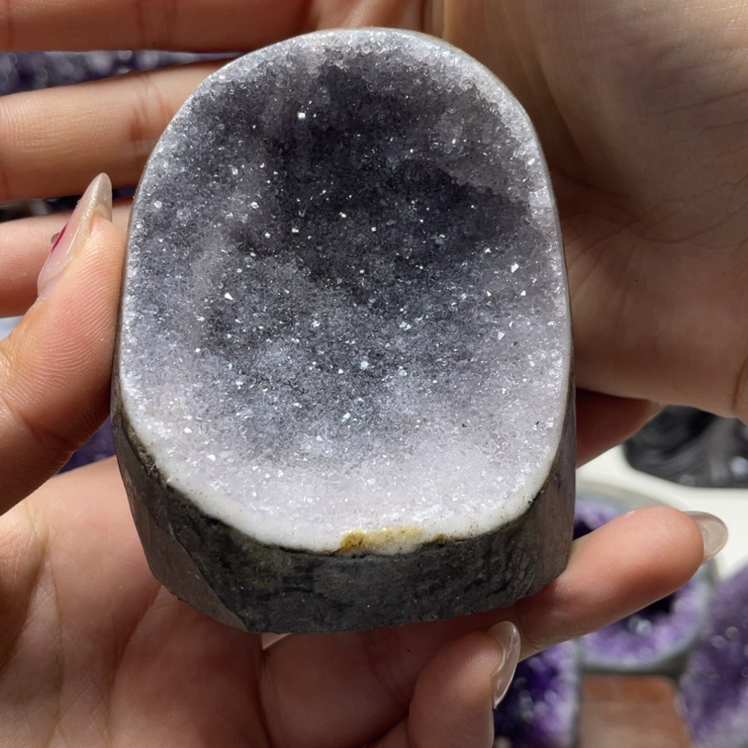 紫晶大型摆件（非配饰）未镶嵌