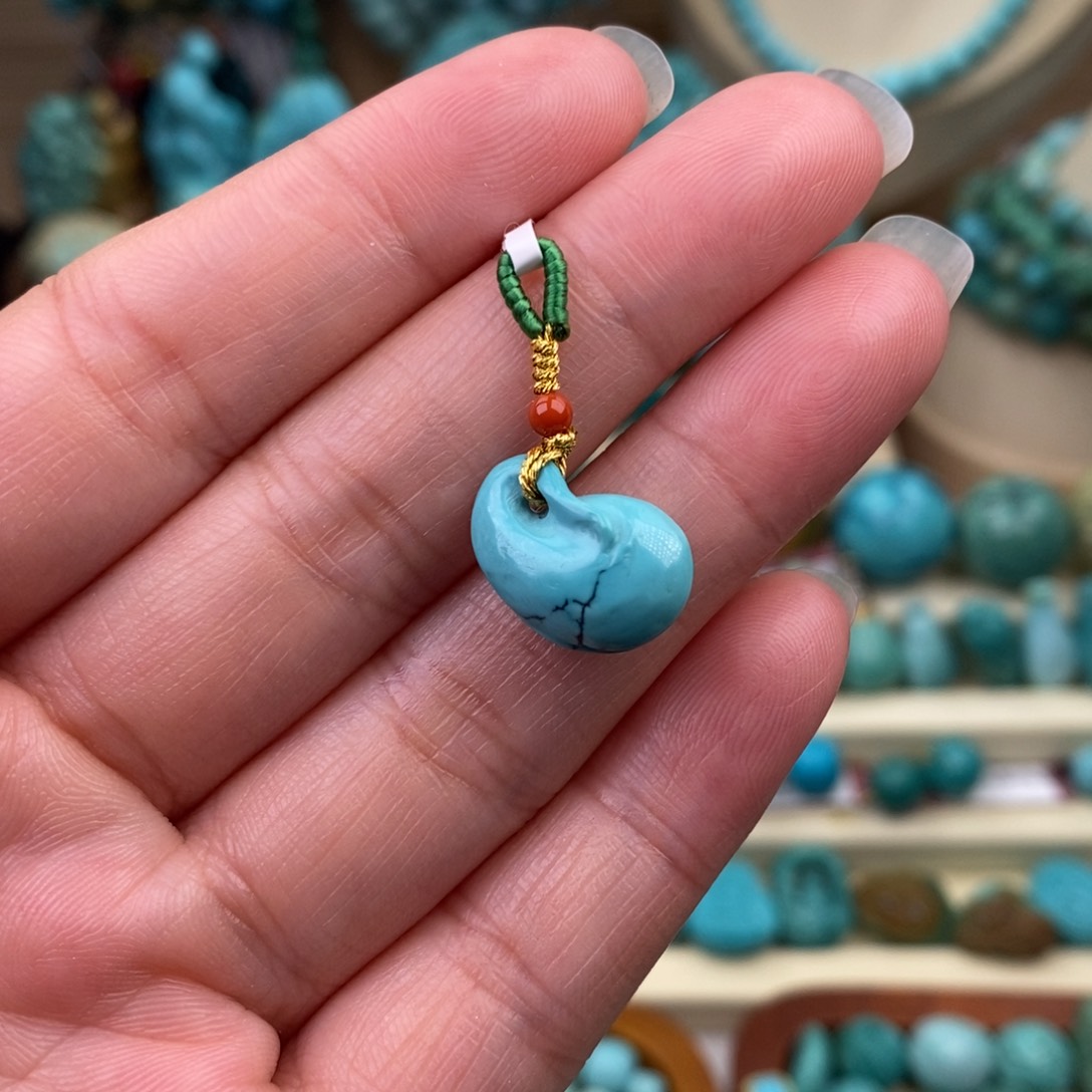 未镶嵌绿松石珠宝奇石