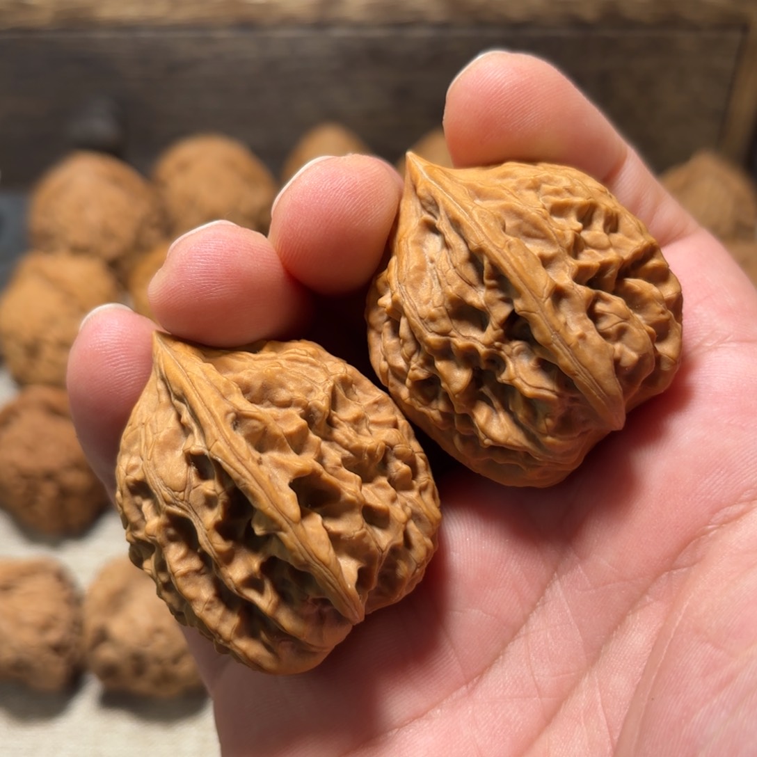 文玩核桃吊坠全品老鸡心边38