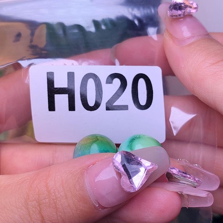 湖北十堰原矿绿小松