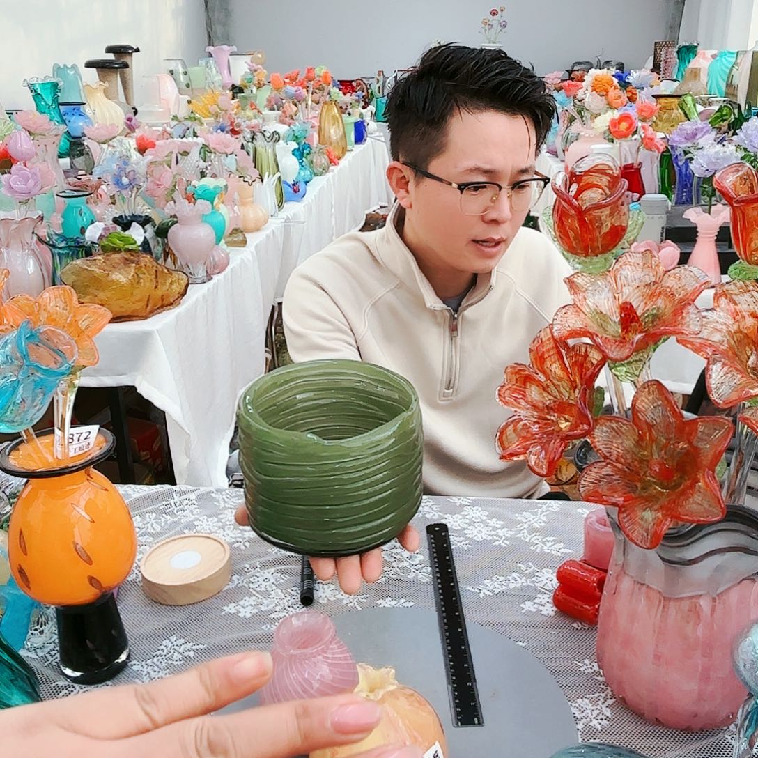 福利不退不换琉璃花瓶艺术品