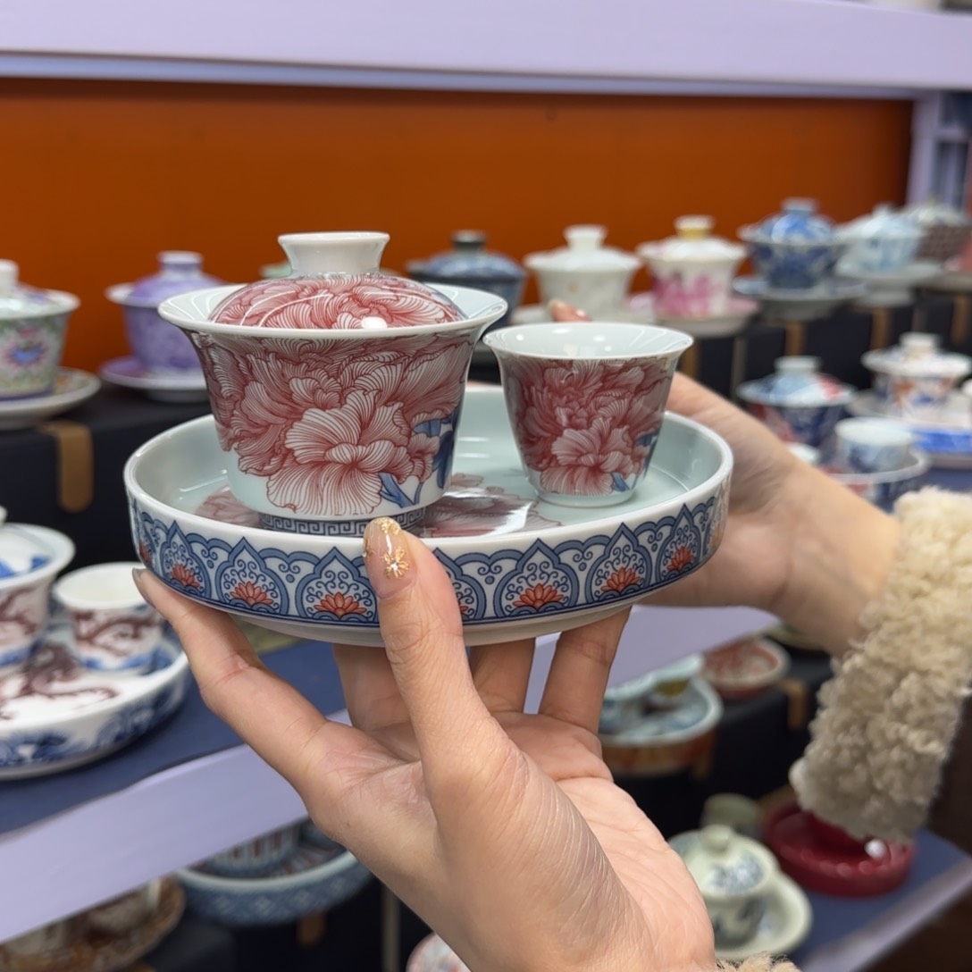 款式哈在文坛掀起轩然大波