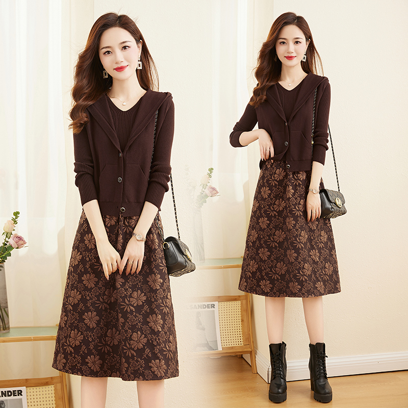 红色毛衣休闲风时尚两件套装2025春秋时尚连衣裙小个子套装气质