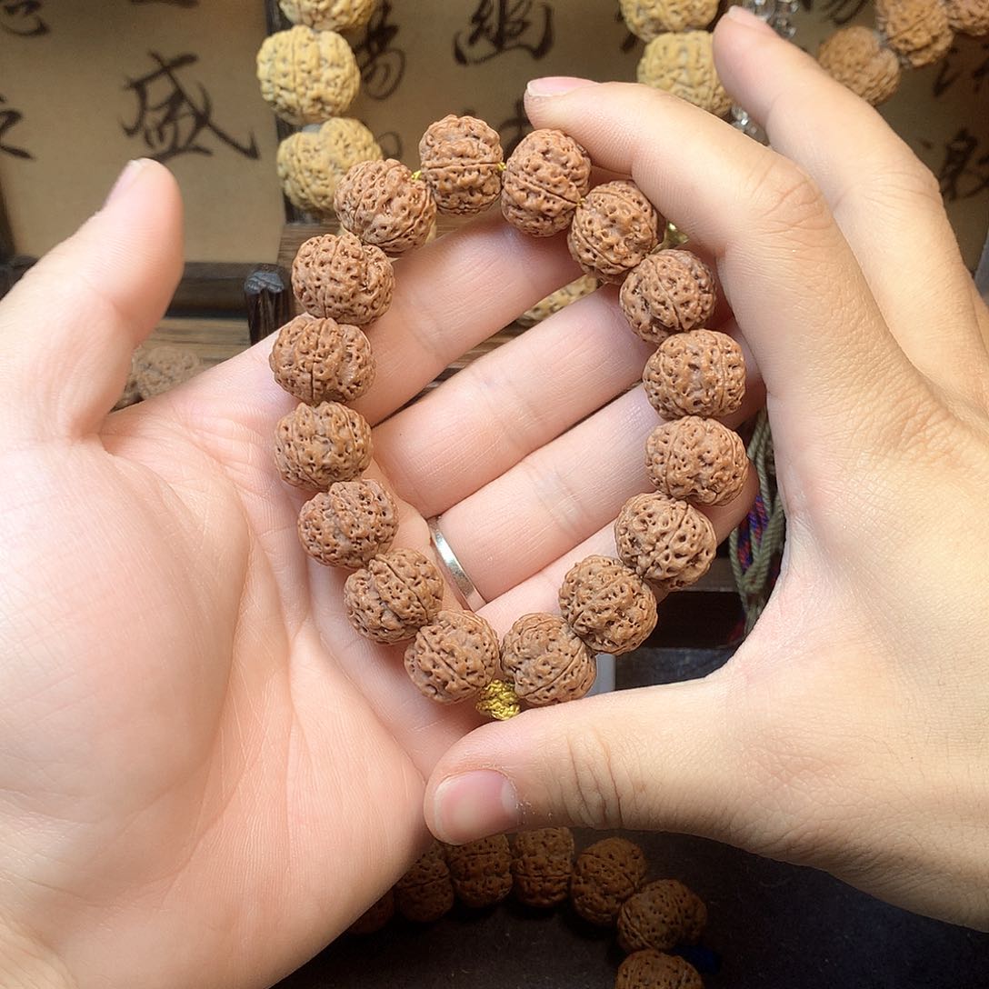 金刚菩提吊坠华*30。