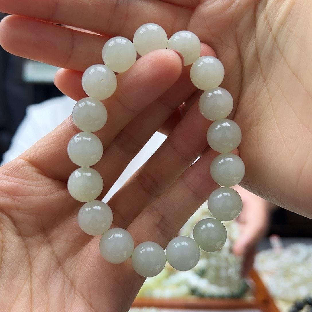 手串未镶嵌和田玉12野牛沟