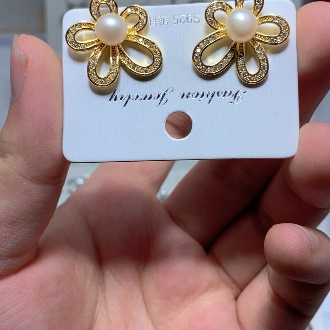 银S925镶嵌淡水珍珠耳饰