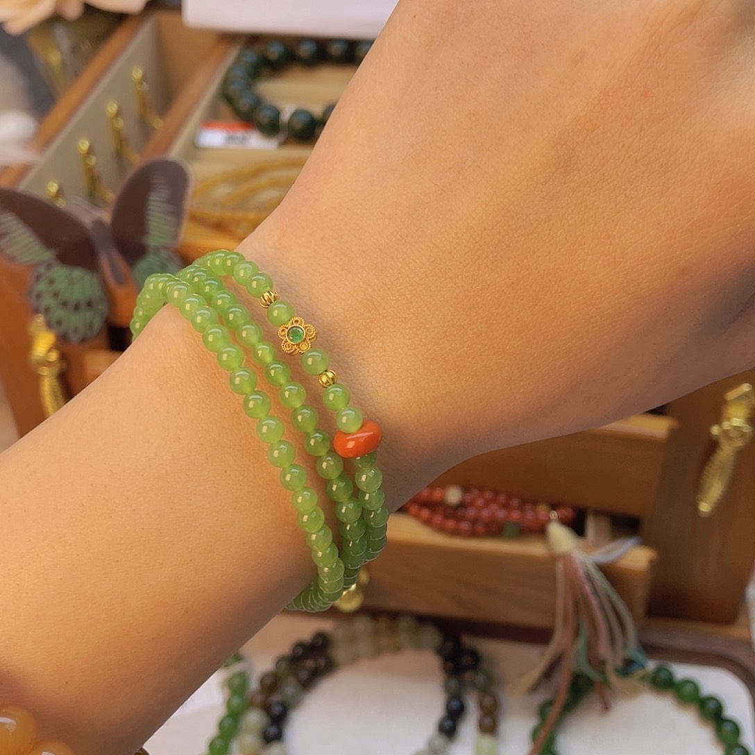 未镶嵌和田玉手链