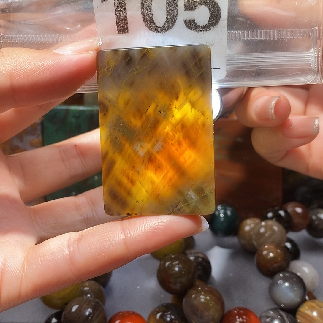 未镶嵌天然北票硅化玉吊坠硅化玉