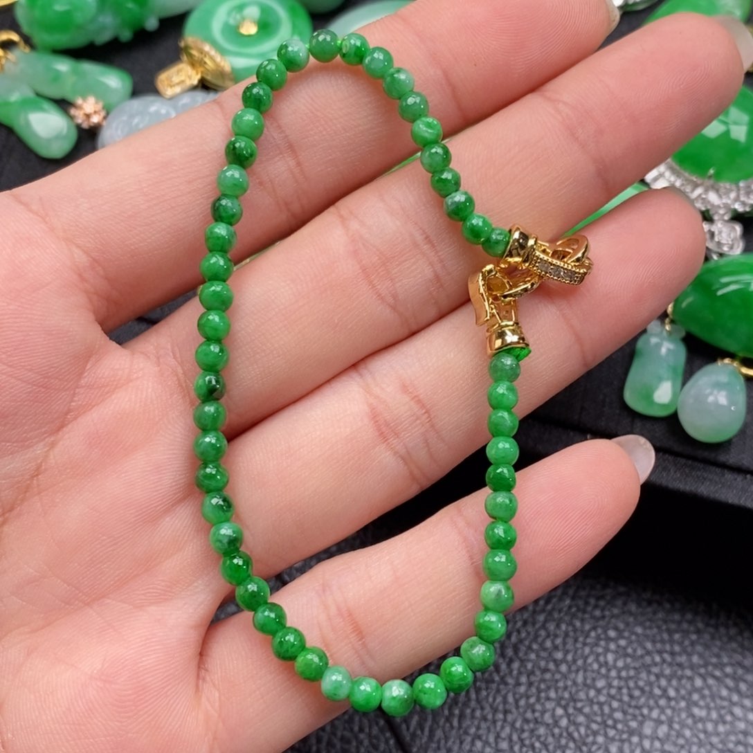 翡翠手串未镶嵌翡翠