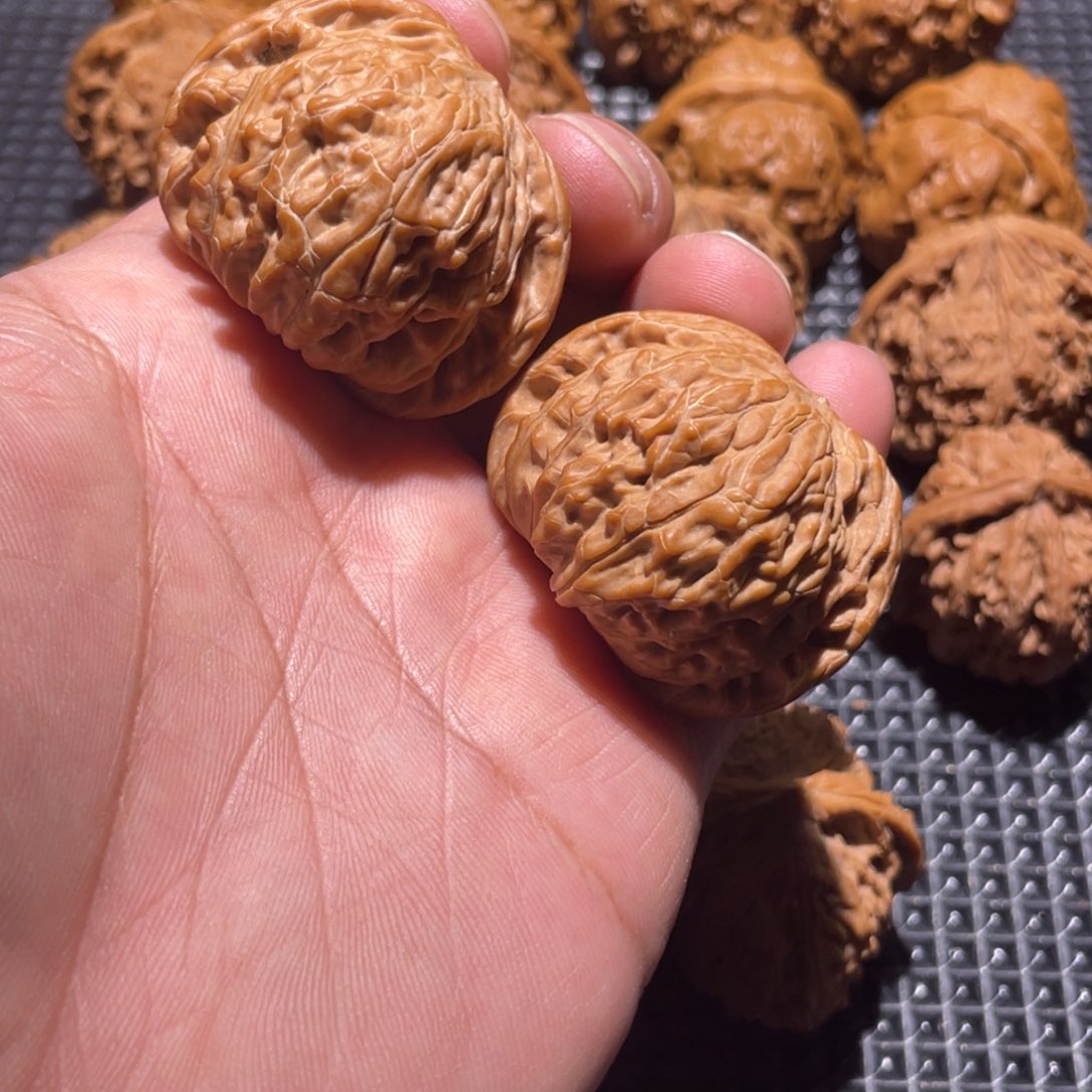 是****核桃42磨盘蝴蝶磨盘