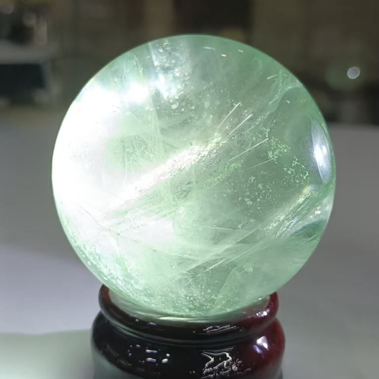 天纯天然绿萤石球适合家居摆件