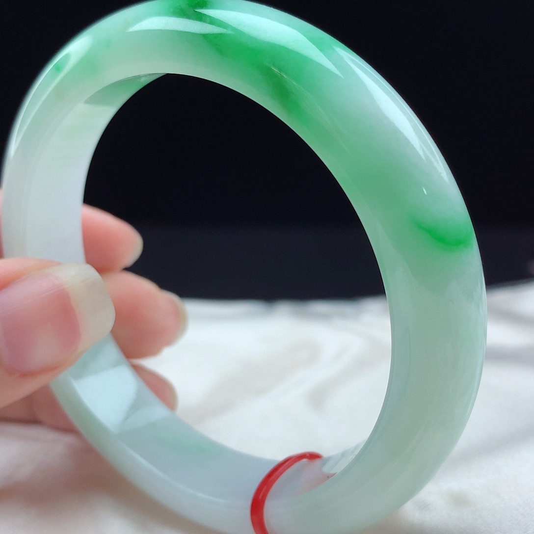 未镶嵌手镯翡翠96784，