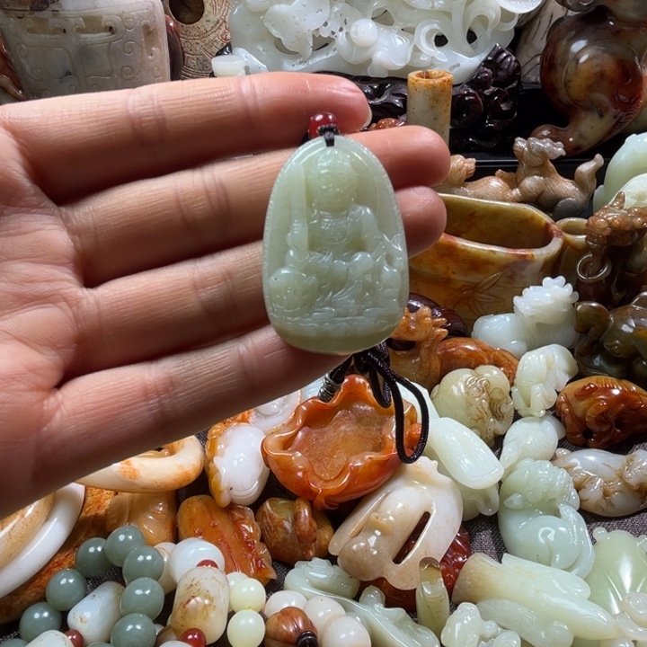 和田玉未镶嵌挂件