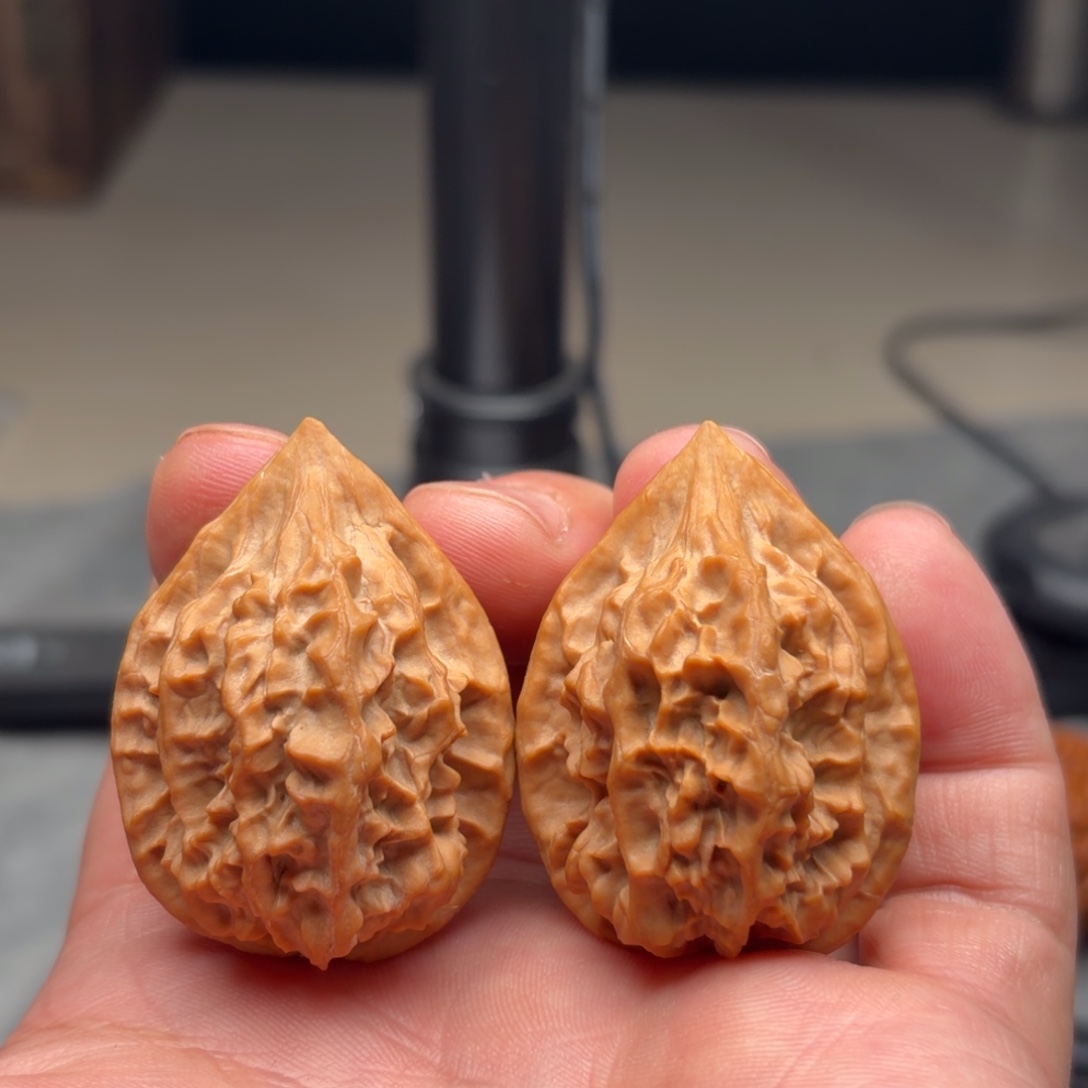 纳***蛋文玩核桃吊坠麻鸡