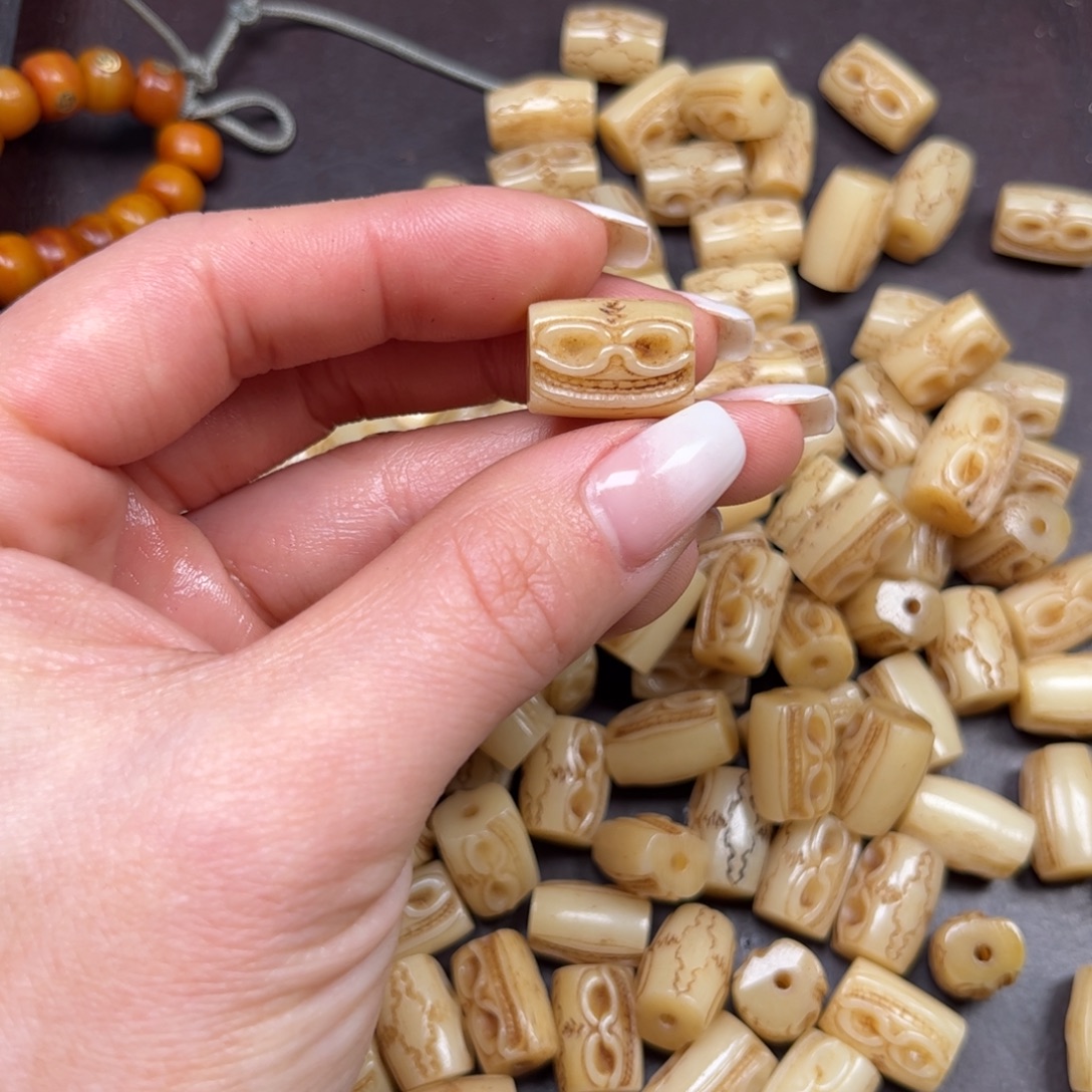 手串/手链驼骨编号338尺寸1.6