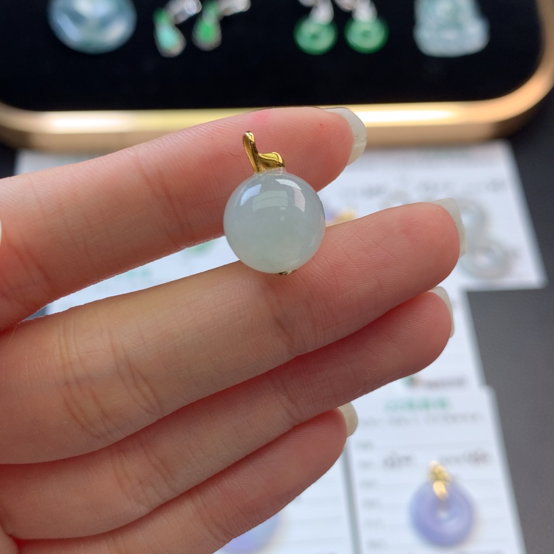 要***管翡翠18K金镶嵌挂件48小时鉴赏期  退货不扣服务费