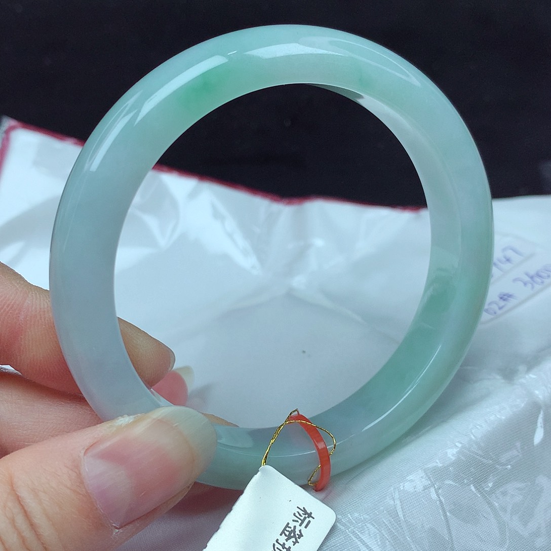 翡翠手镯未镶嵌香**r61+圈