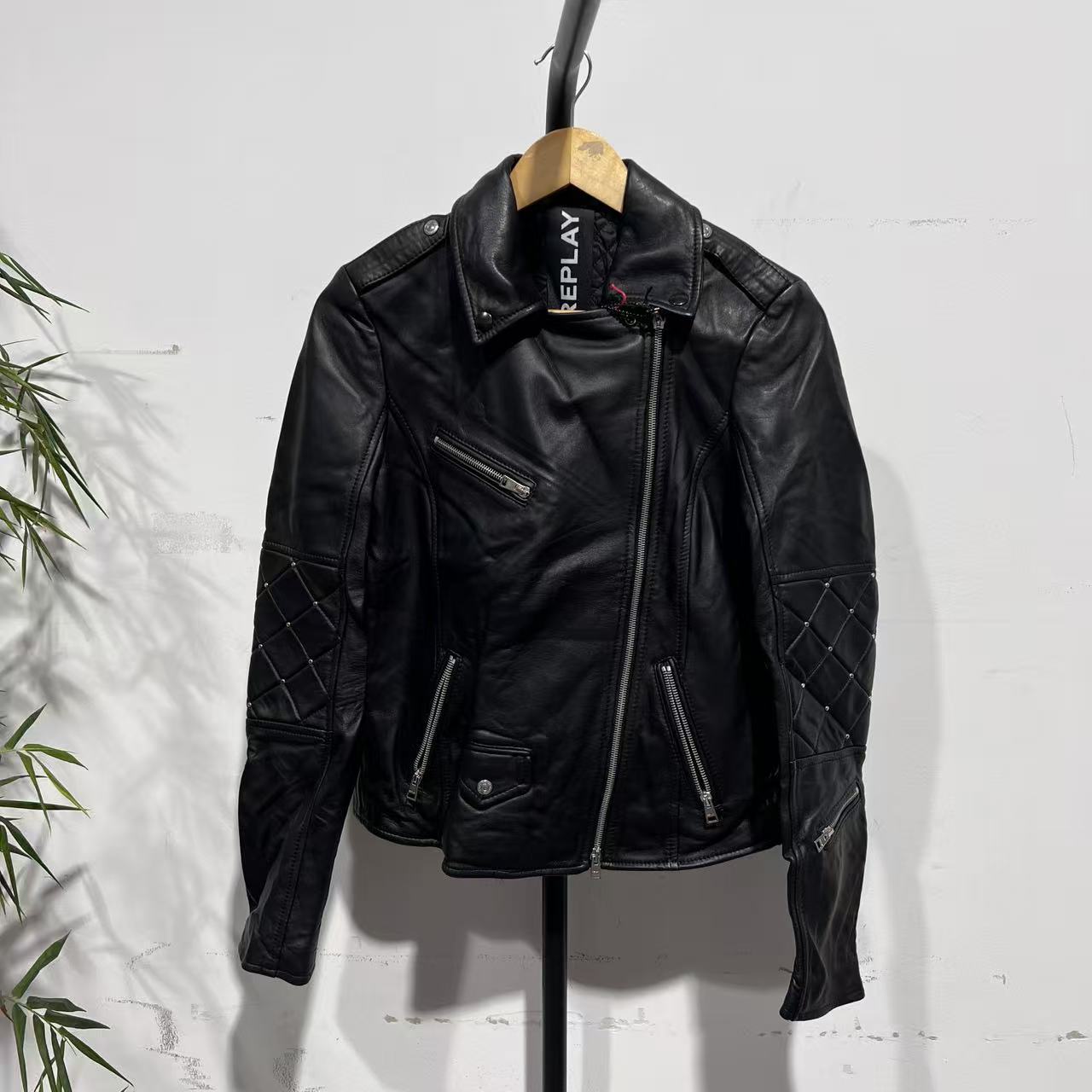  RY 意大利奢潮秋冬季女款黑色百搭羊皮夹克 WR06LEJ04TD2 04TD2