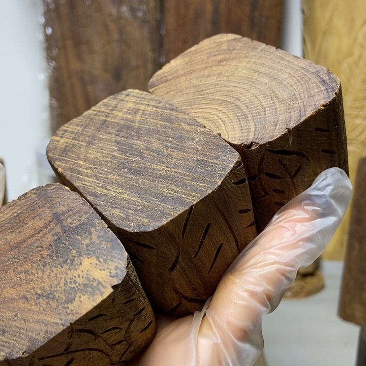 小***杨木老山檀木料木料