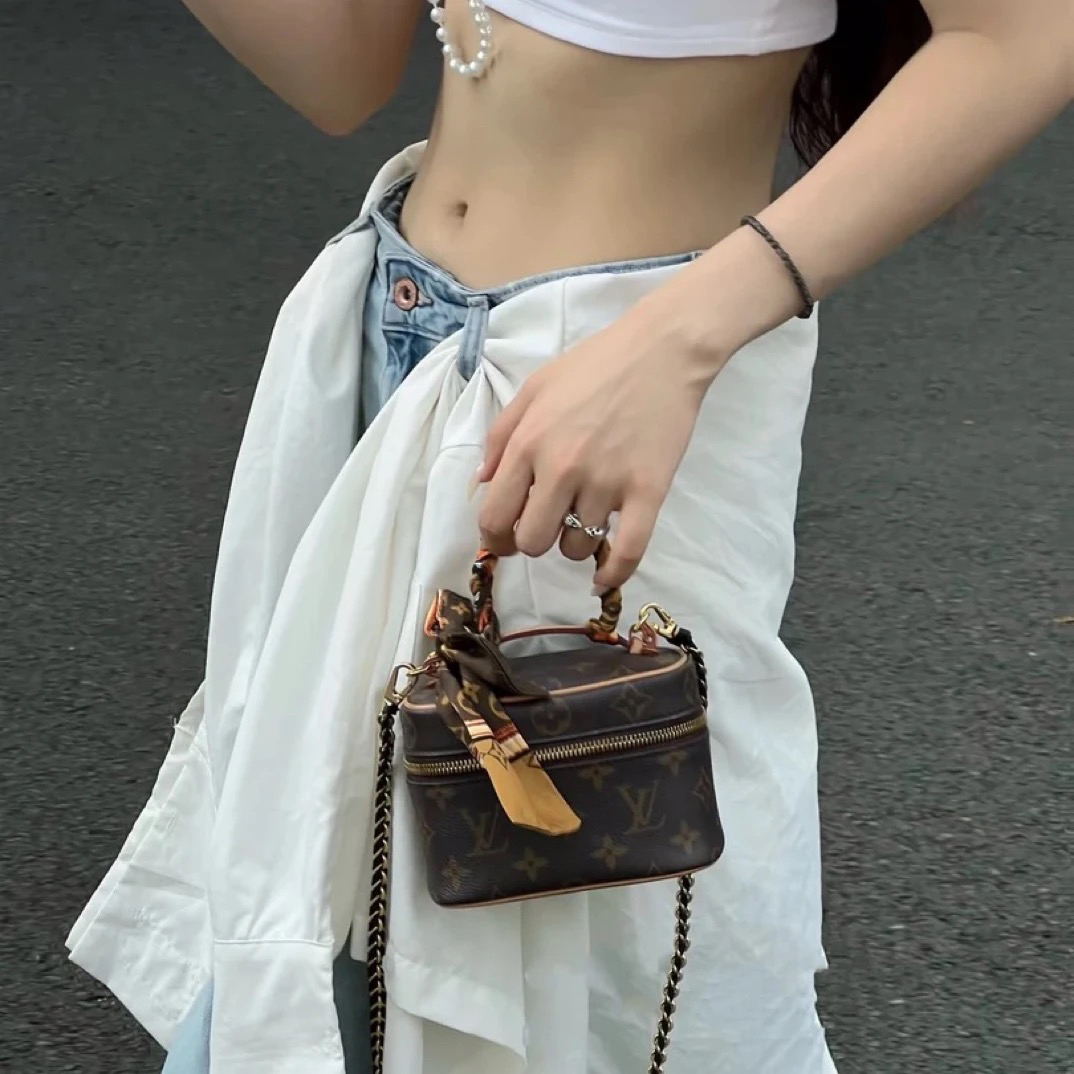 95新 LouisVuitton/路易威登 御古屋/49488/nice nano芯片