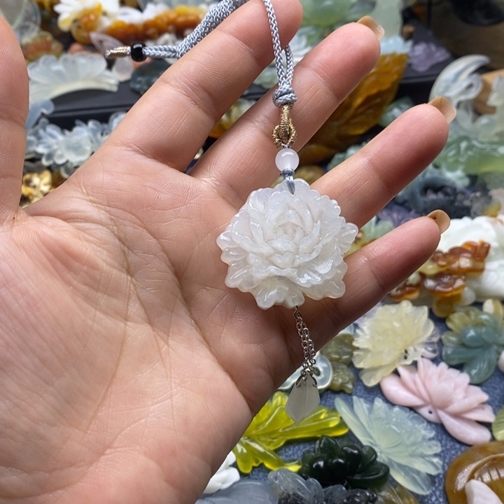 蛇纹石玉合金颈饰